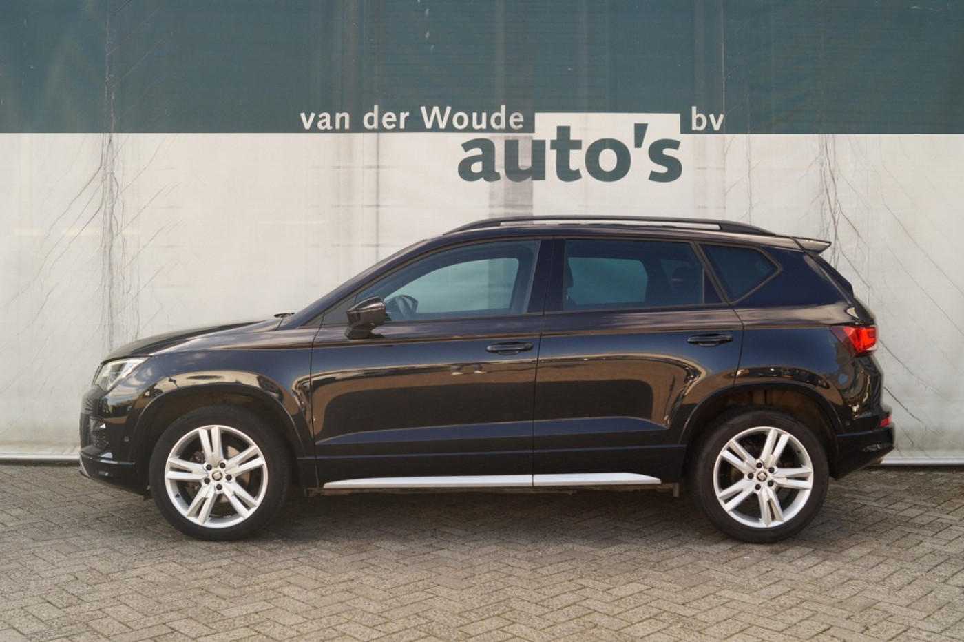 Seat Ateca 1.5 TSI 150pk FR Business Intense -LED-BEATS-DIGI-ECC- 2019 - voorkant