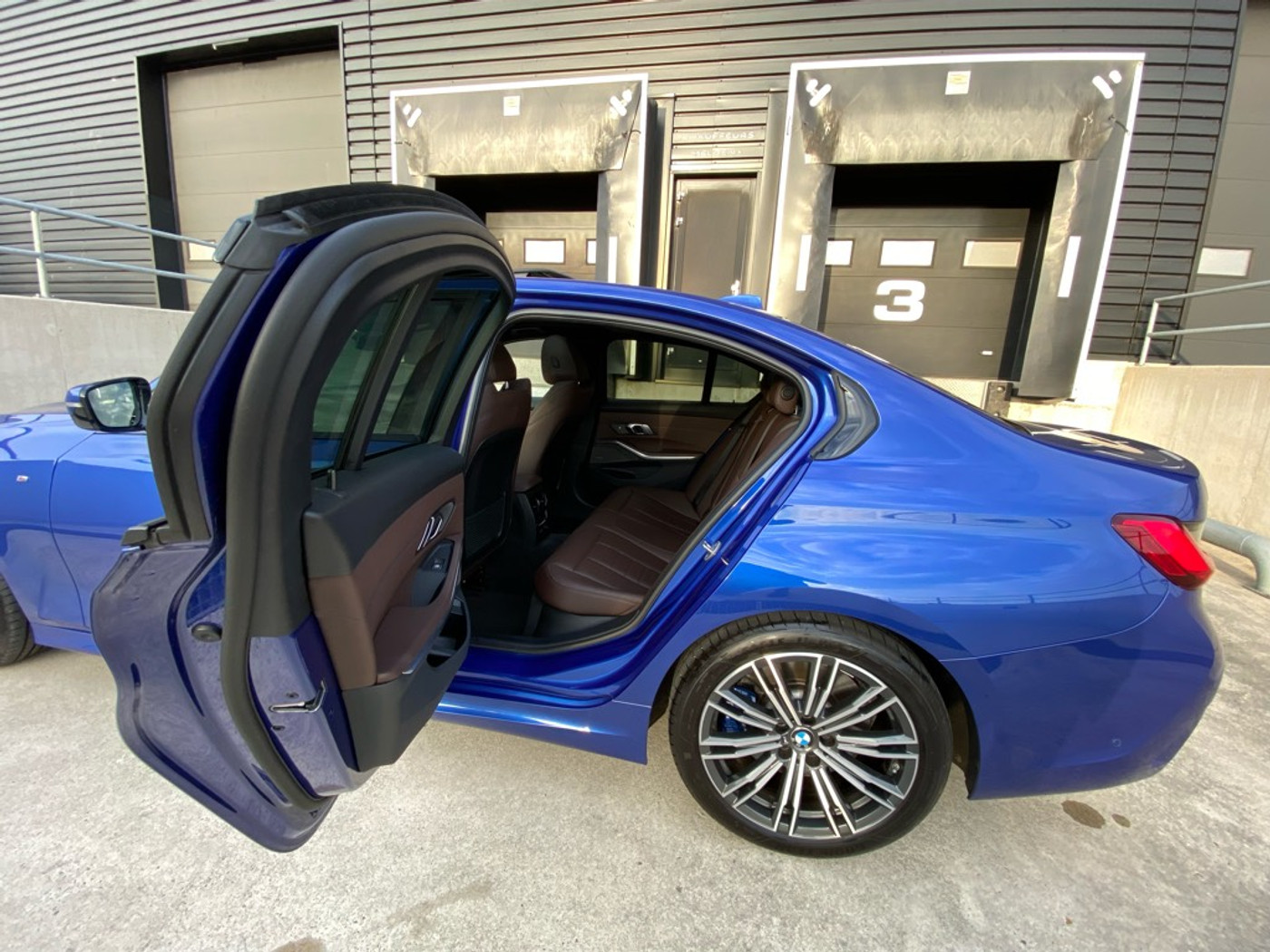 Foto van BMW 330i