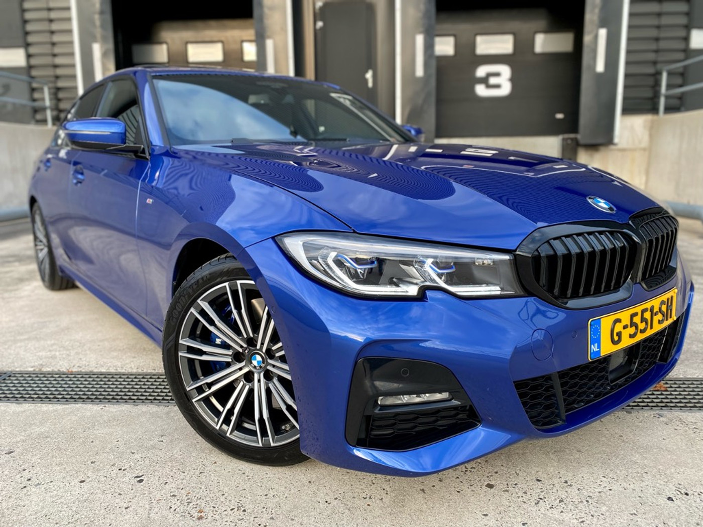 Foto van BMW 330i