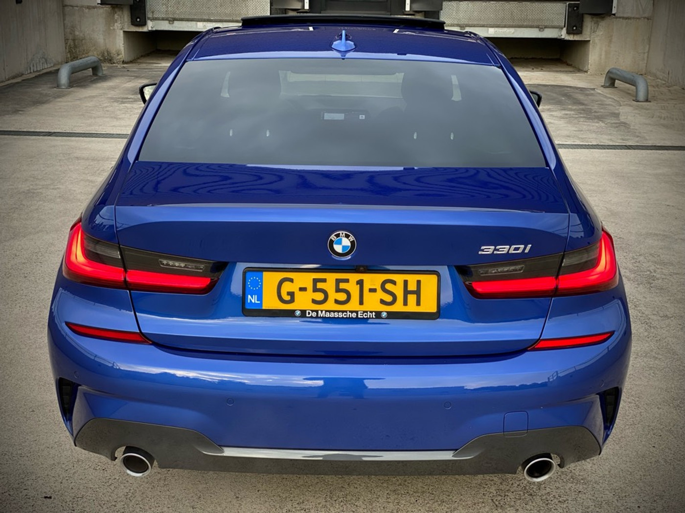 Foto van BMW 330i