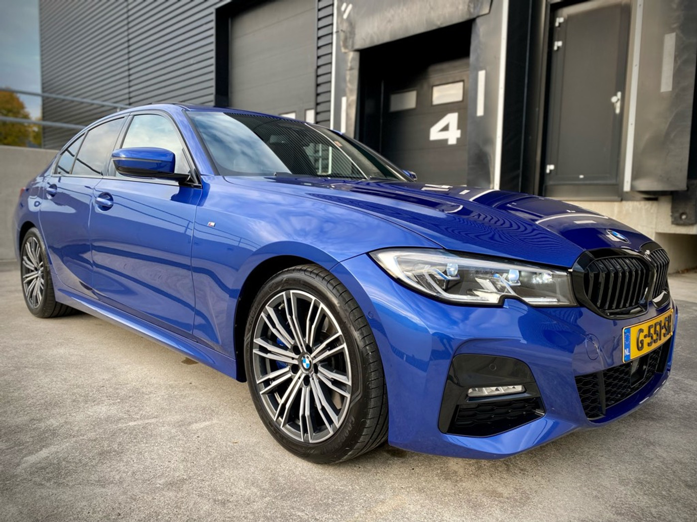 Foto van BMW 330i