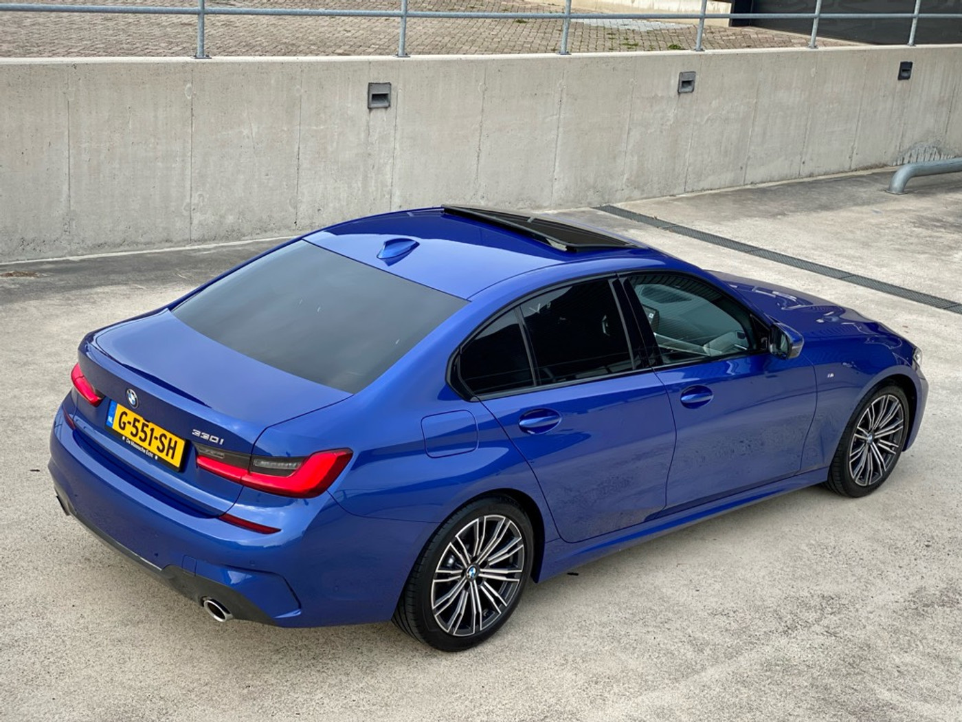 Foto van BMW 330i