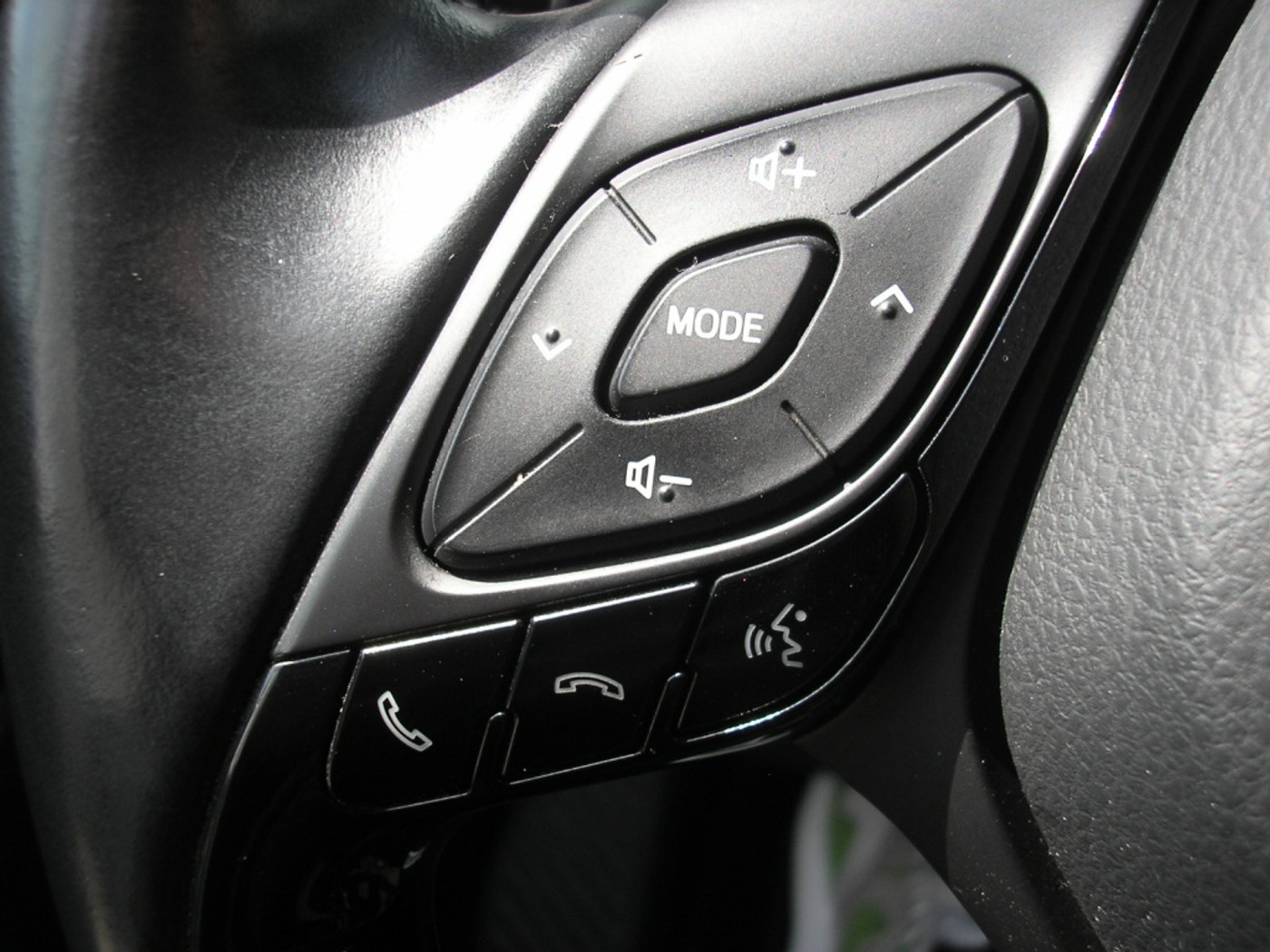 Foto van Toyota Toyota C-hr