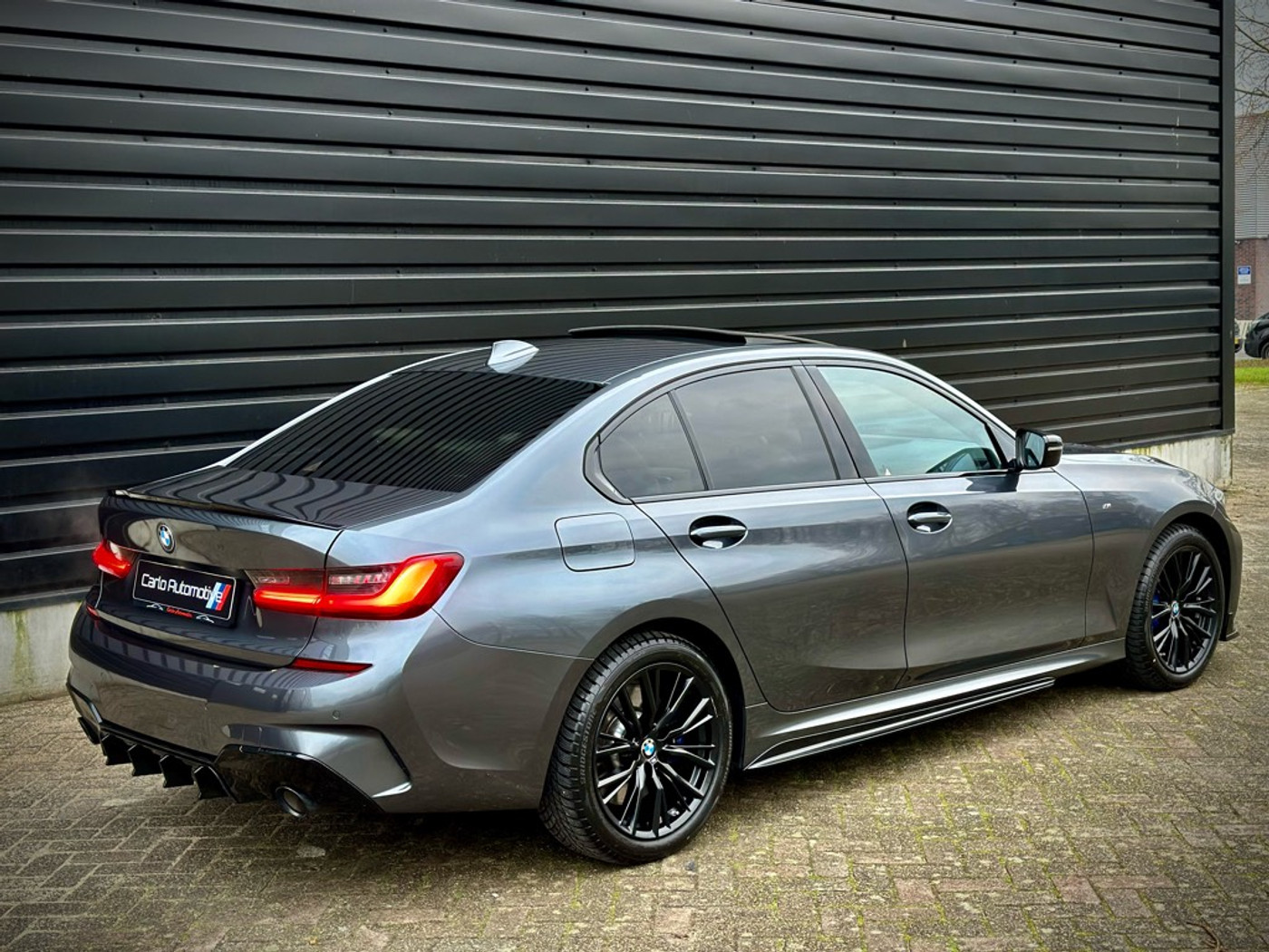 Foto van BMW 330e