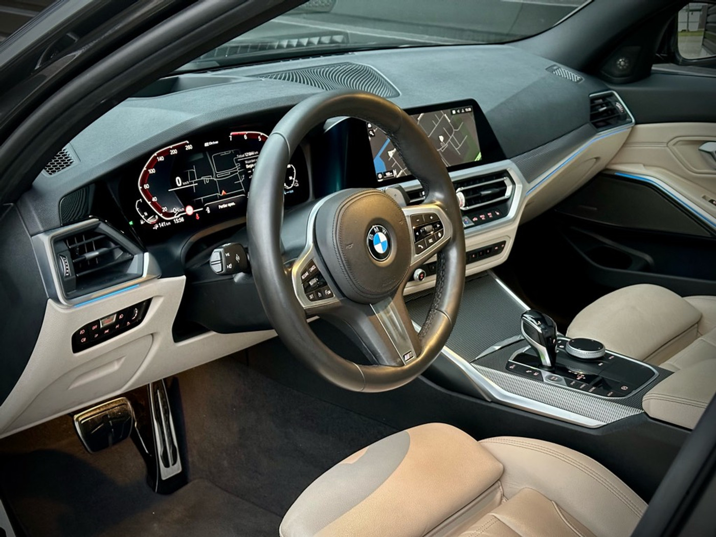 Foto van BMW 330e
