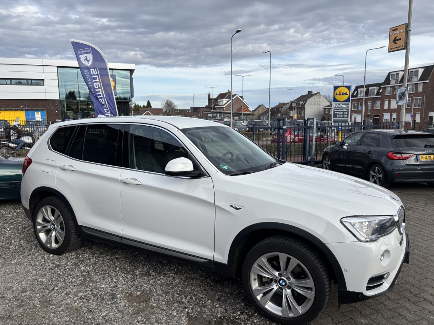 Foto van BMW X3 Xdrive20i