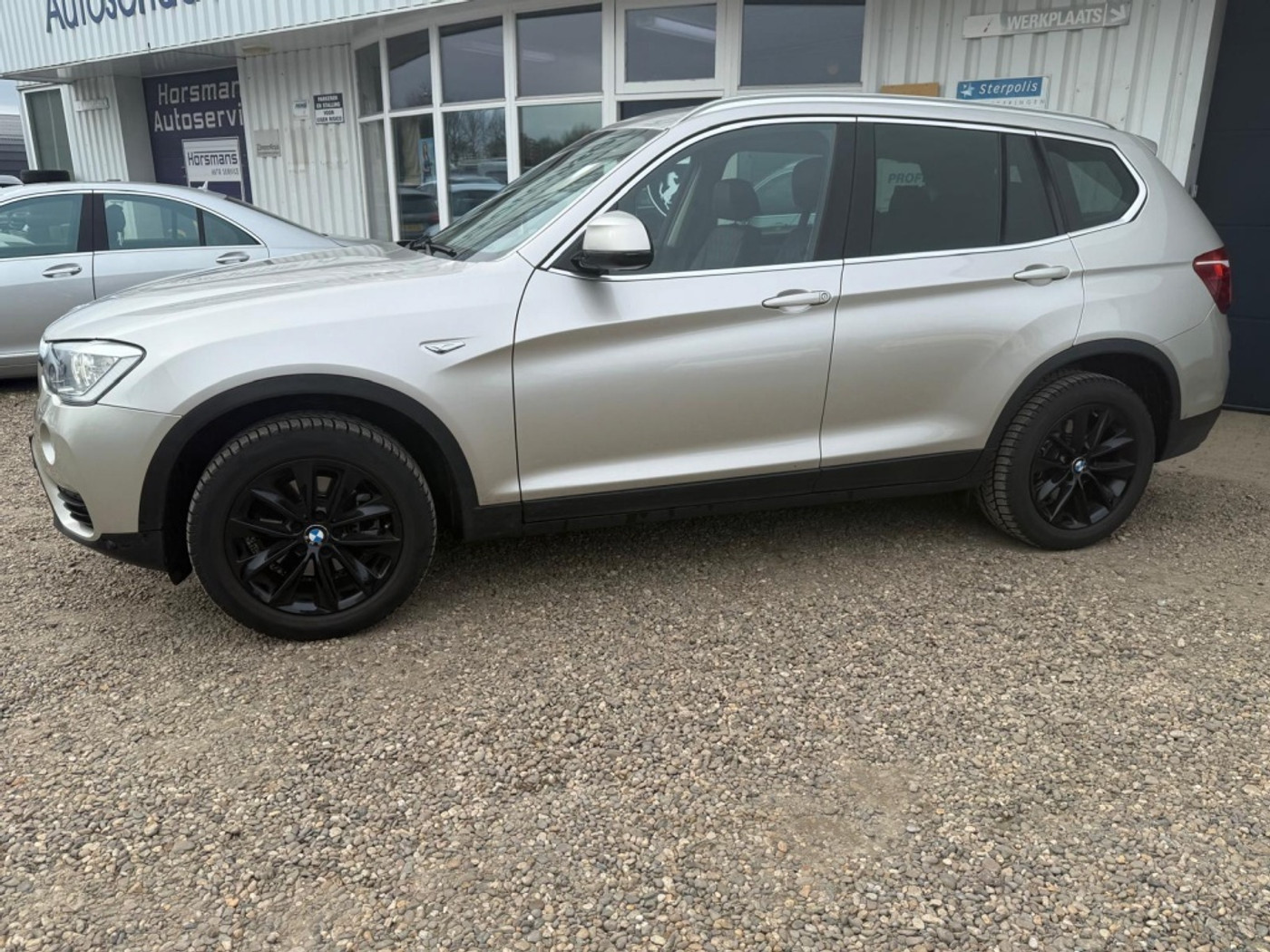 Foto van BMW X3 Xdrive28i