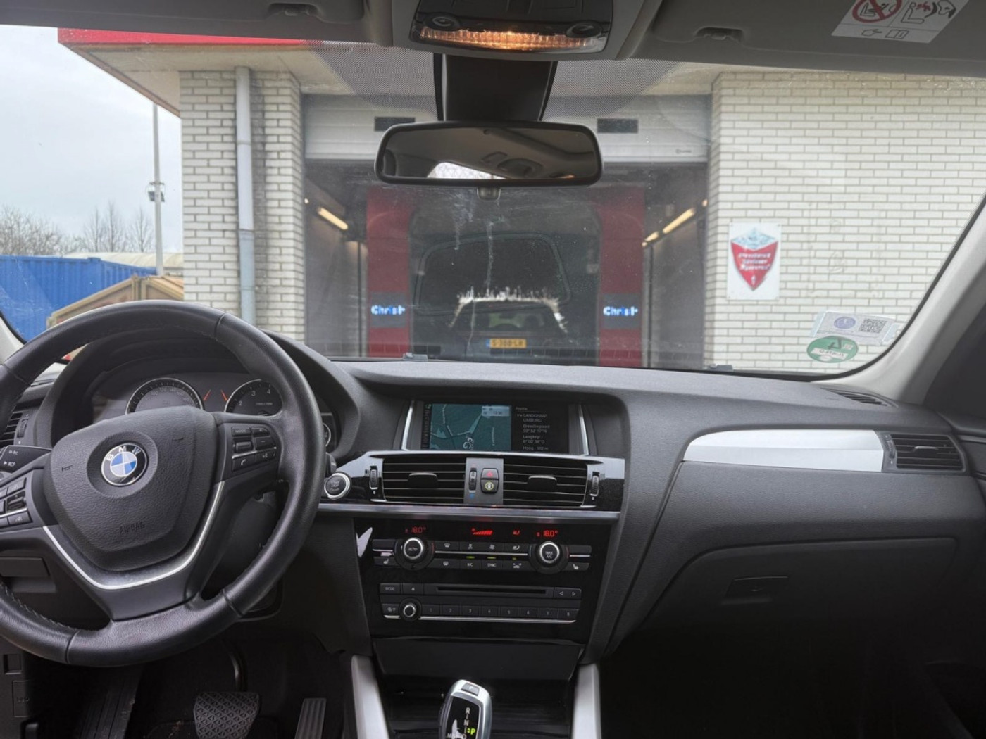 Foto van BMW X3 Xdrive28i