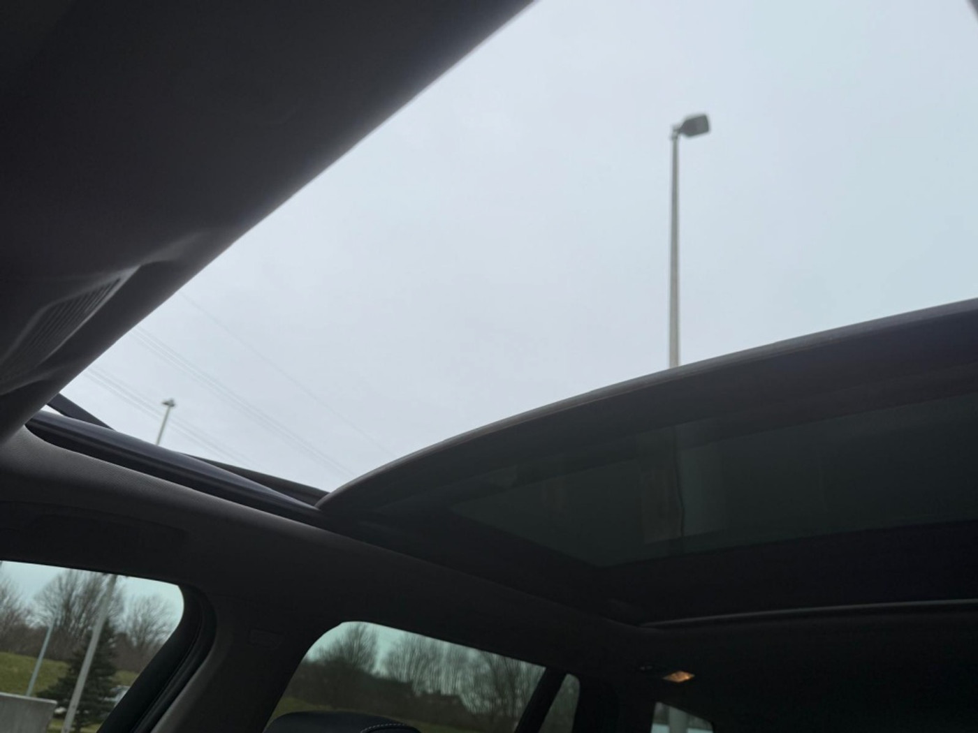 Foto van BMW X3 Xdrive28i
