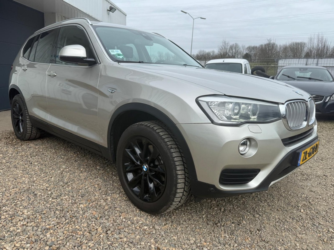 Foto van BMW X3 Xdrive28i