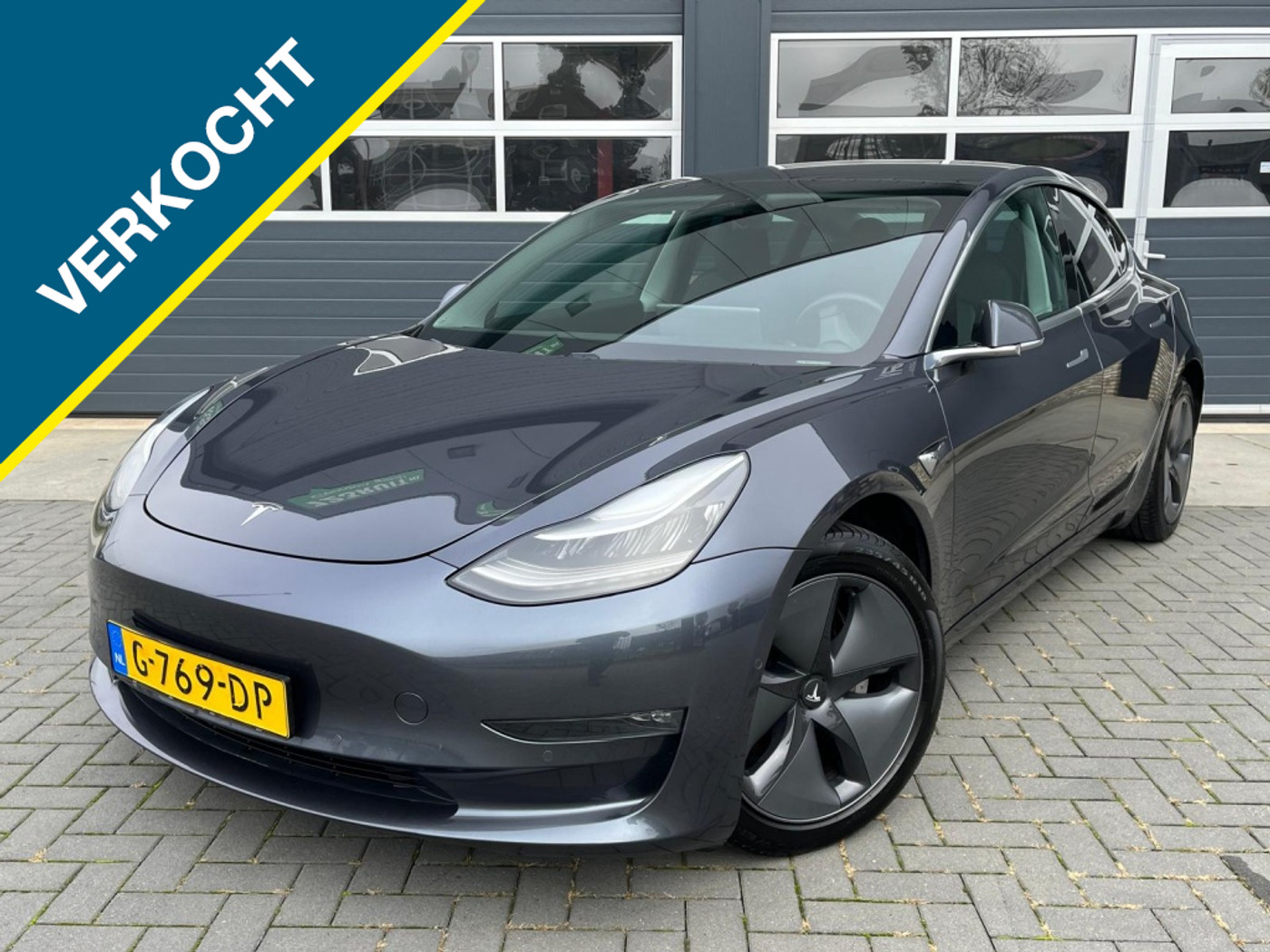 Tesla Model 3 Long Range DUAL Motor AWD 75kWh INCL BTW 2019 - voorkant
