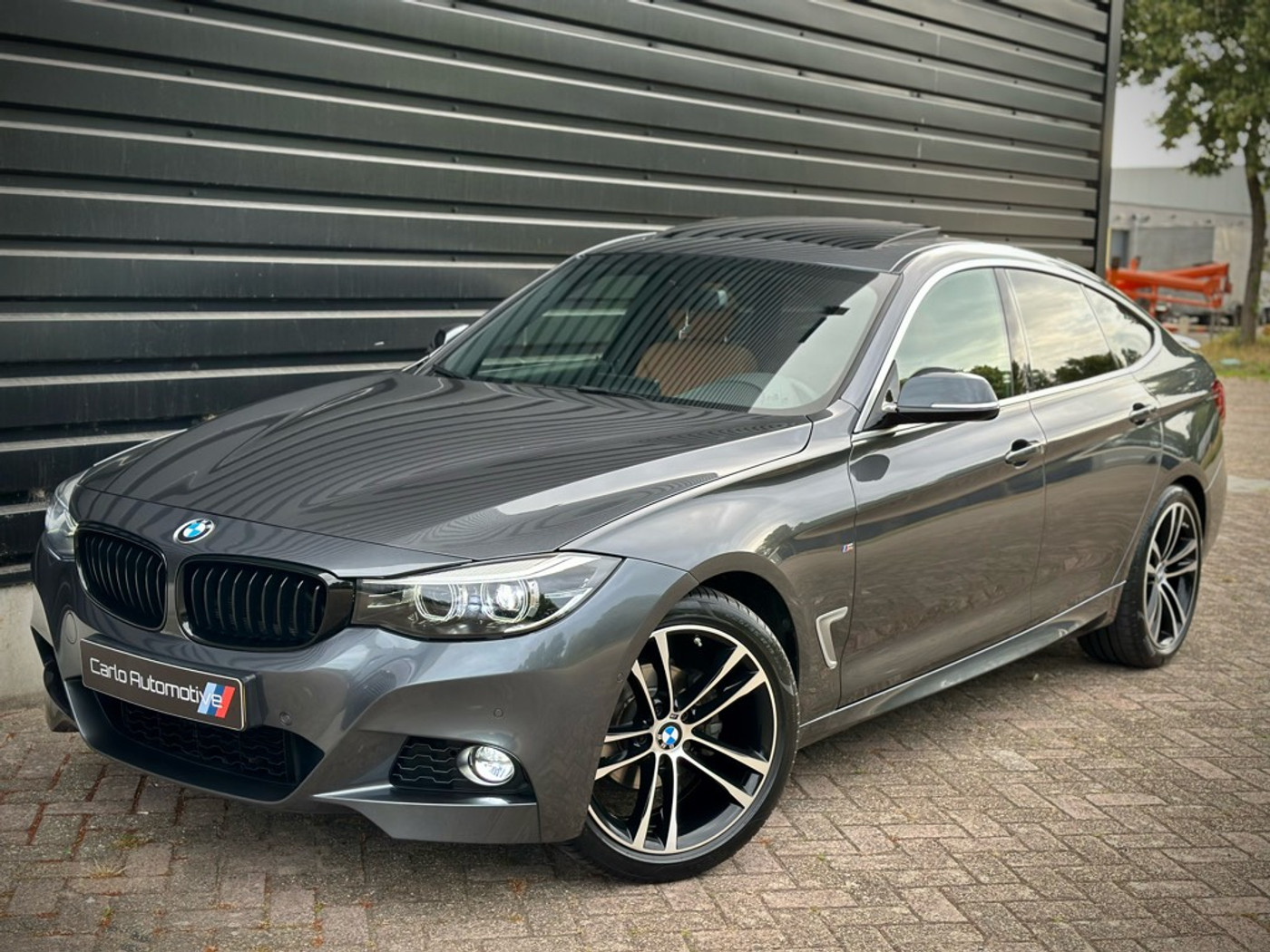 Foto van BMW 320i