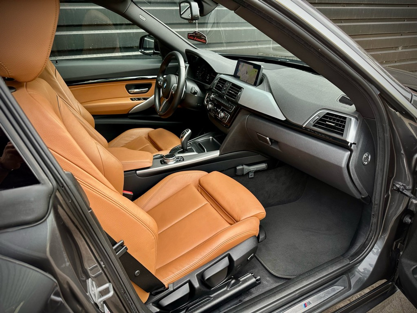 Foto van BMW 320i