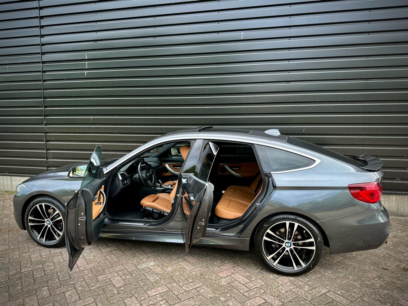 Foto van BMW 320i