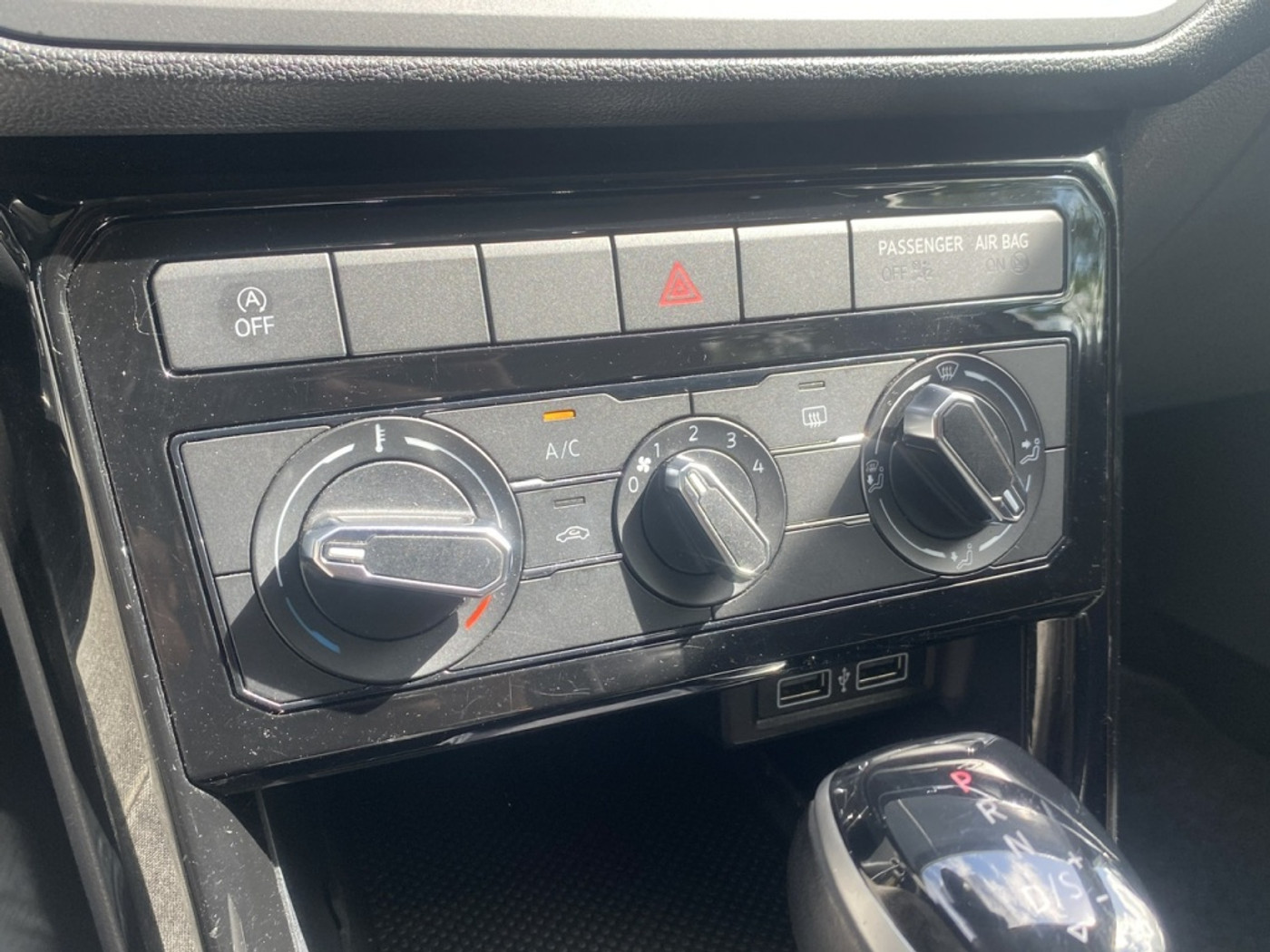 Foto van Volkswagen T-cross