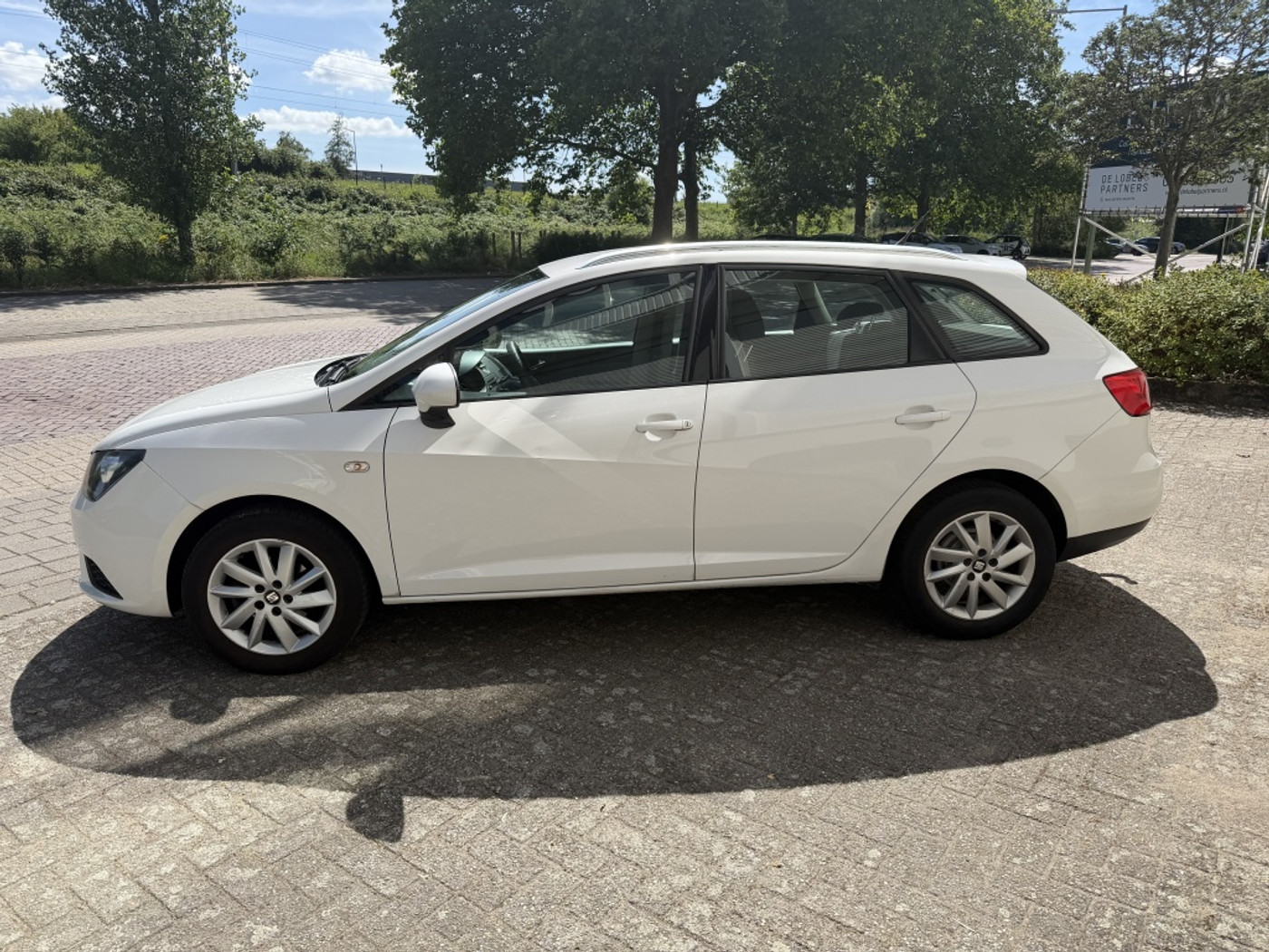 Foto van Seat Ibiza ST