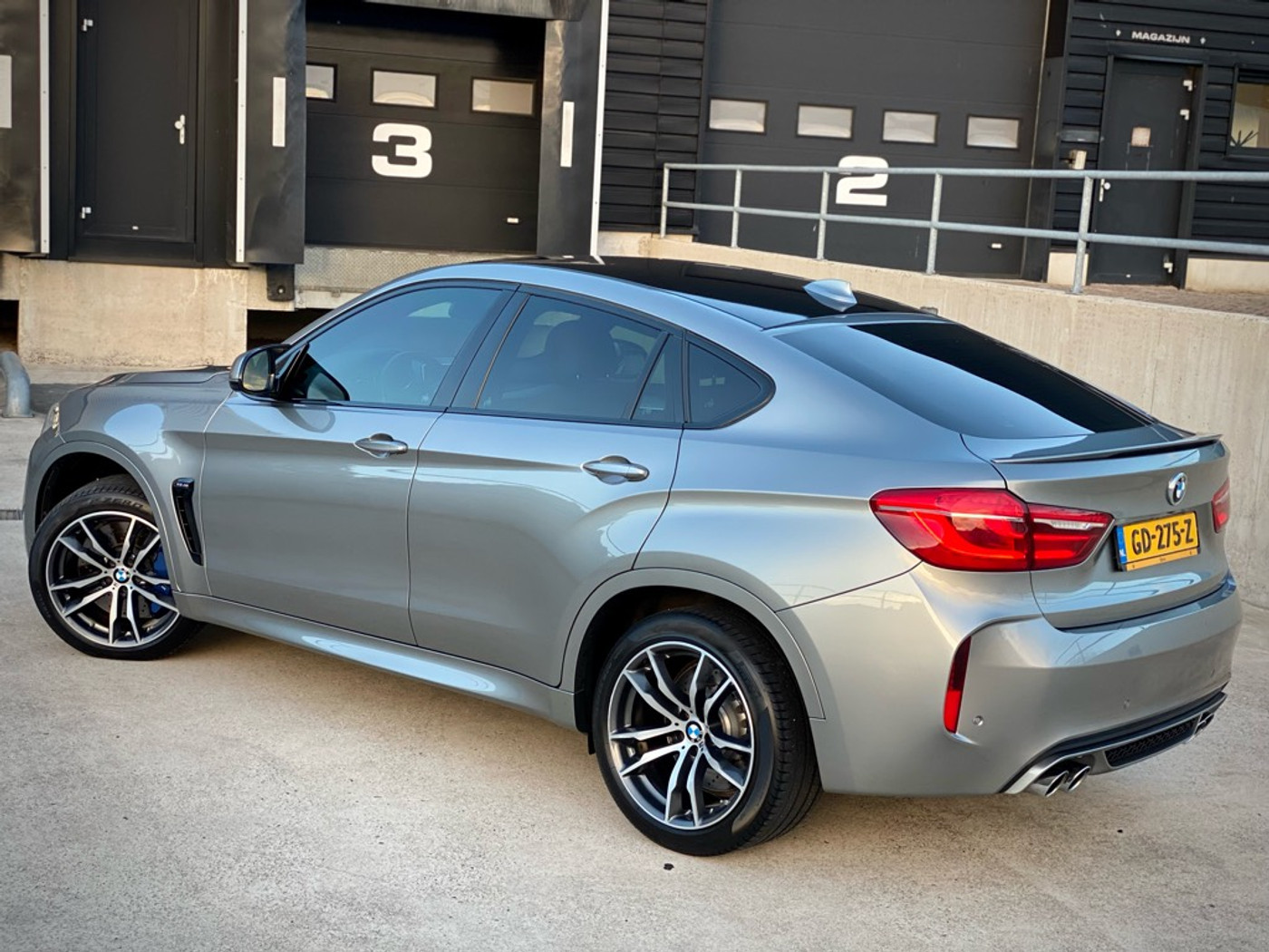 Foto van BMW X6 M