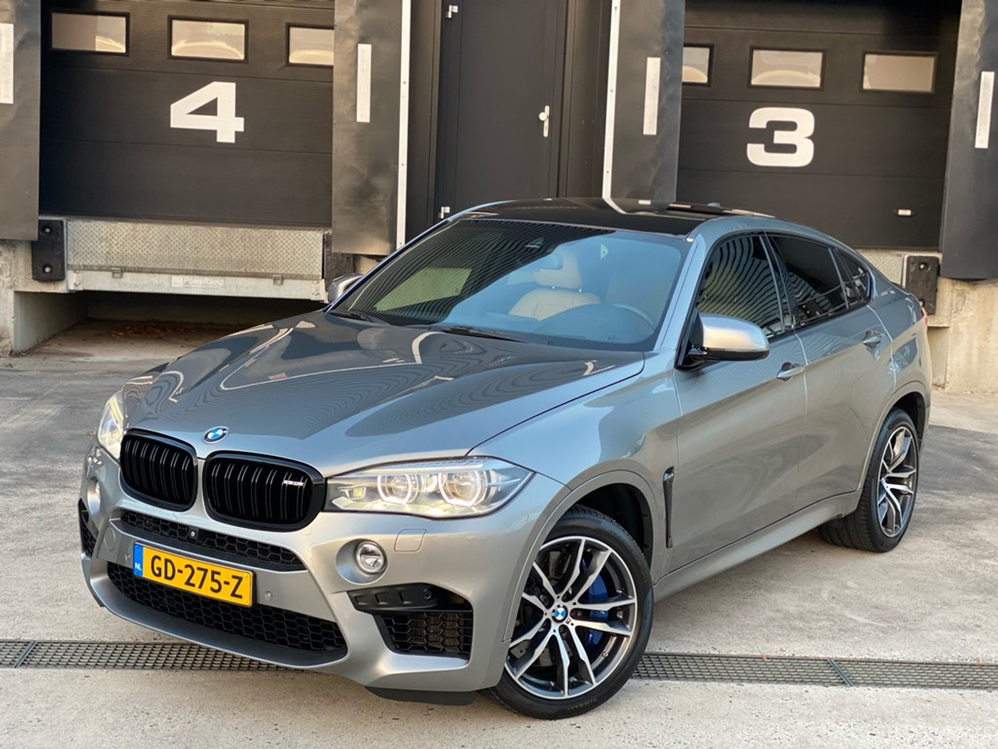 Foto van BMW X6 M