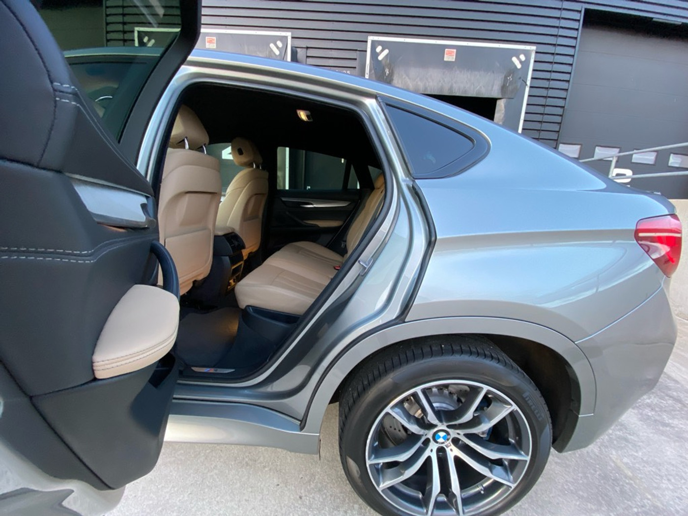 Foto van BMW X6 M