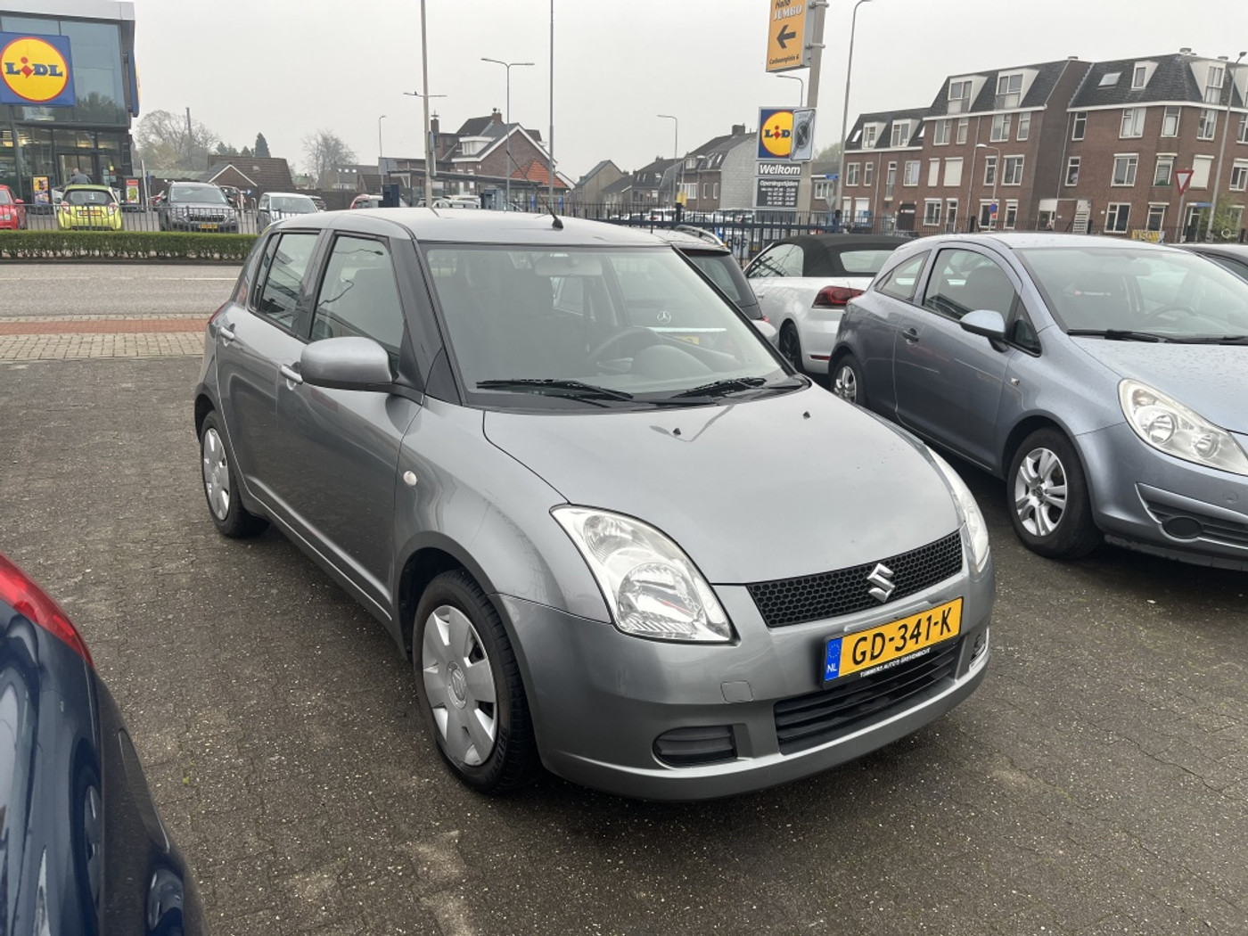 Suzuki Swift 1.3 GA  nwe apk 2006 - voorkant