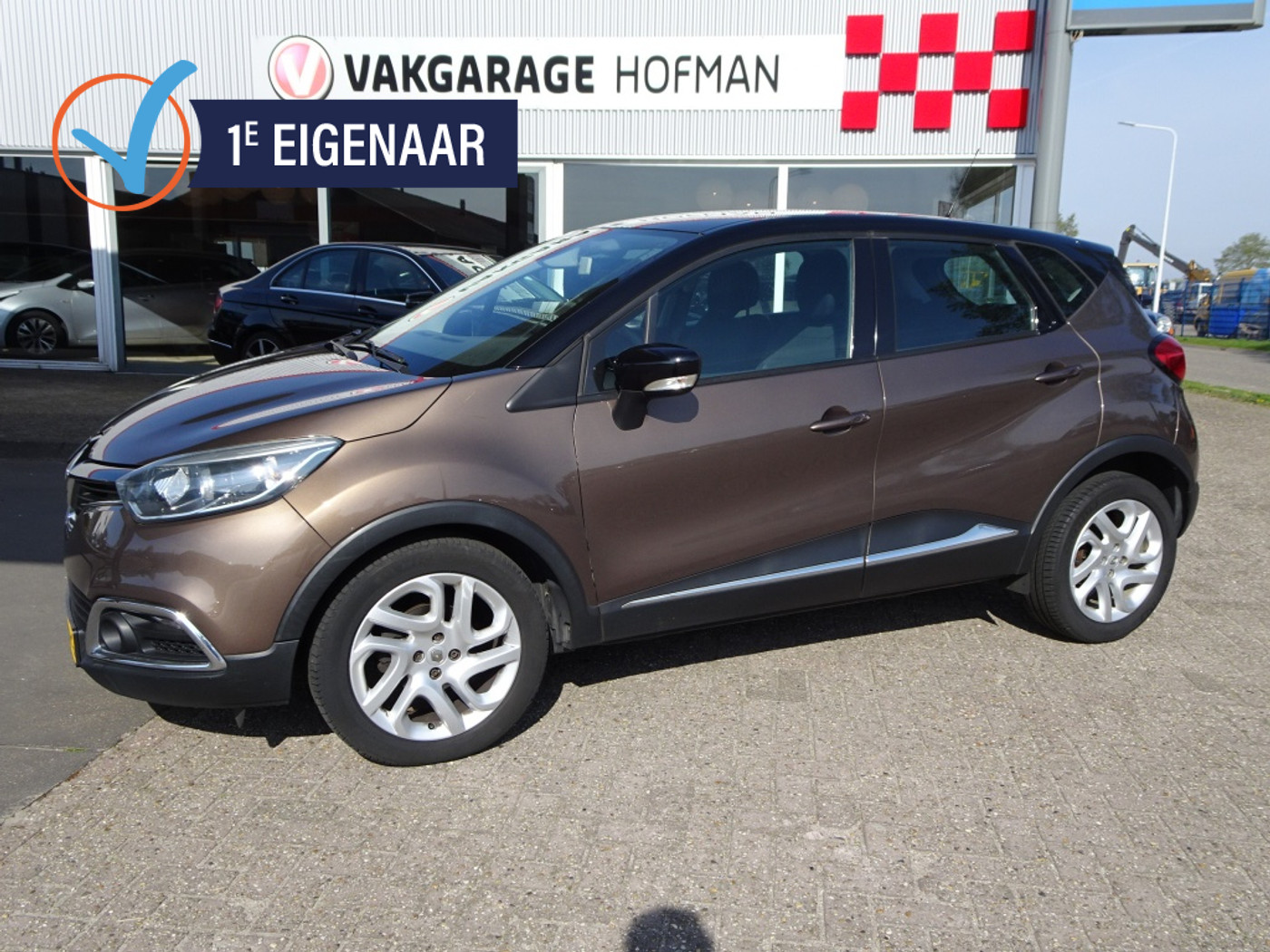 Renault Captur 0.9 TCe Dynamique 2015 - voorkant