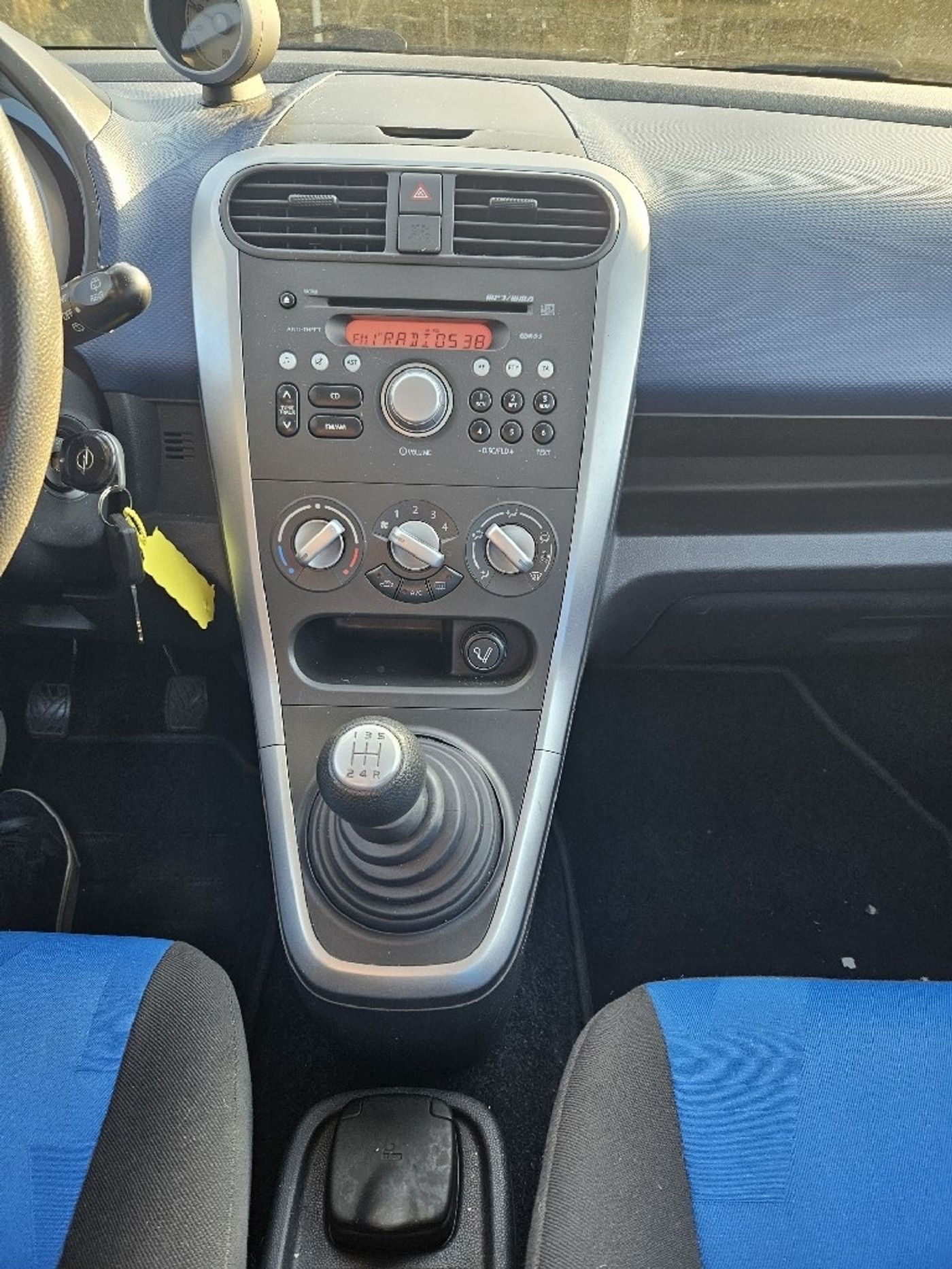 Foto van Opel Agila