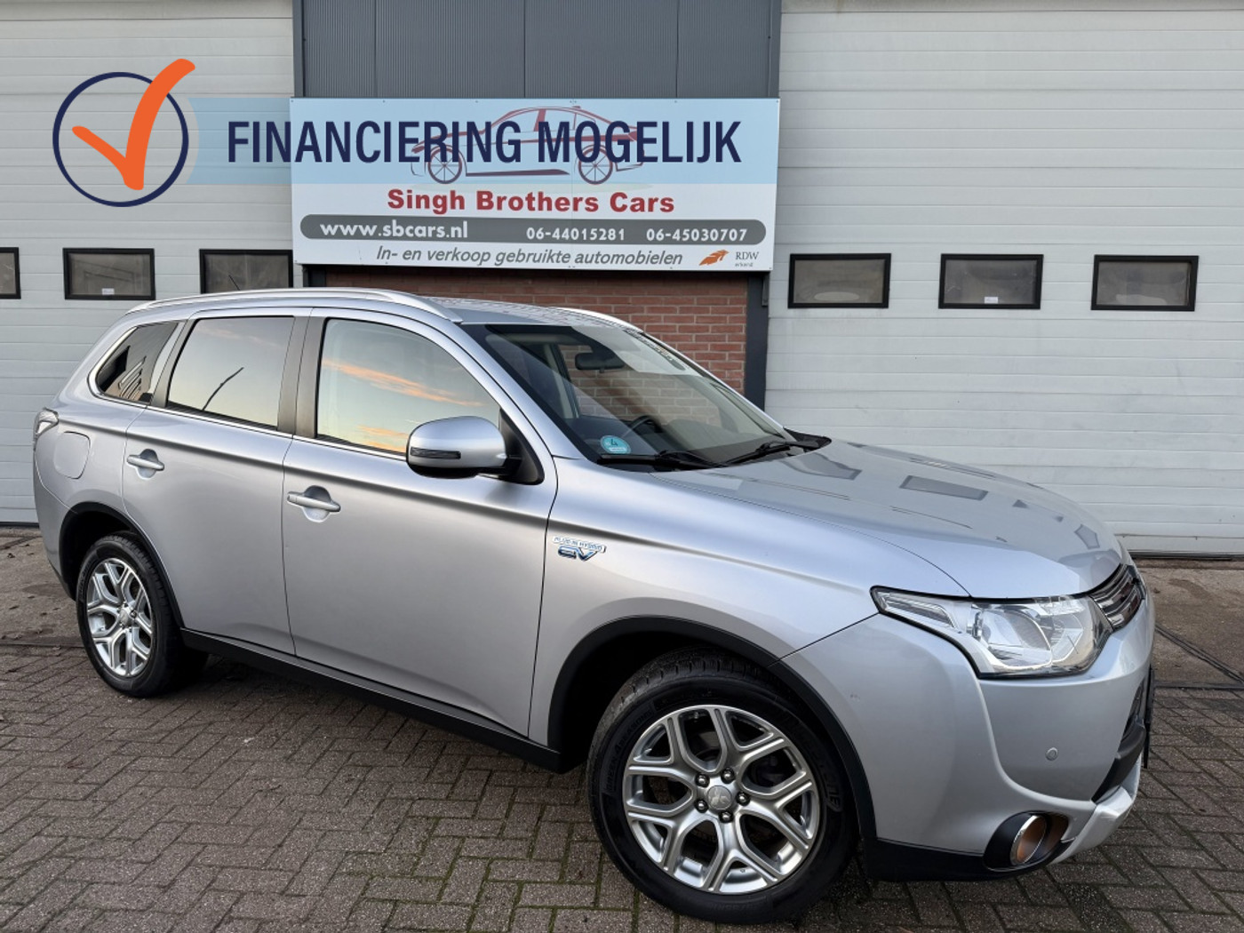 Mitsubishi Mitsubishi Outlander 2.0 PHEV BE X-Line/NAP/CAMRA/INRUIL MOG!! 2015 - voorkant