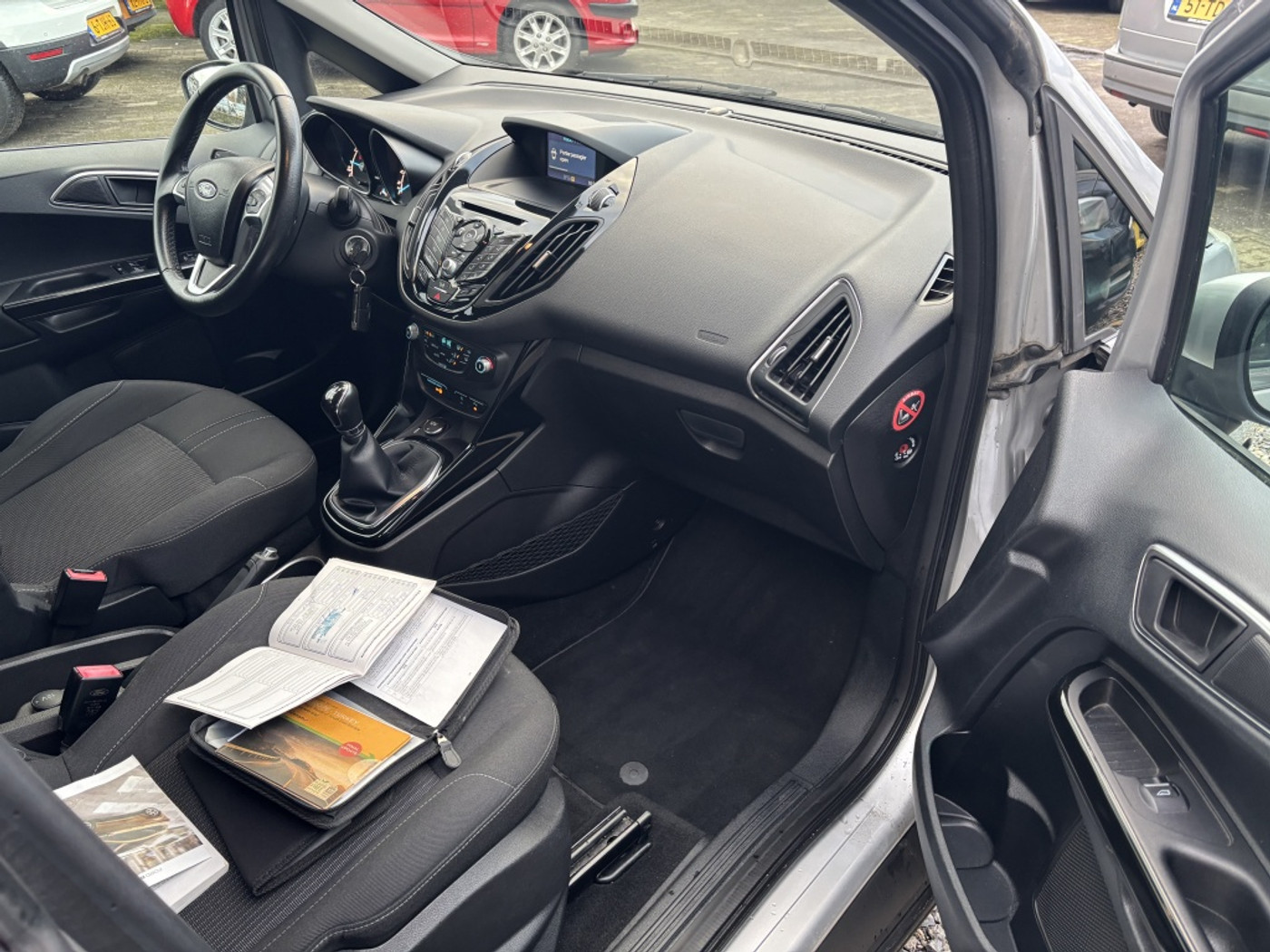 Foto van Ford B-max