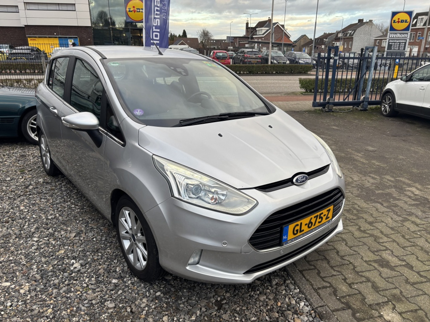 Foto van Ford B-max