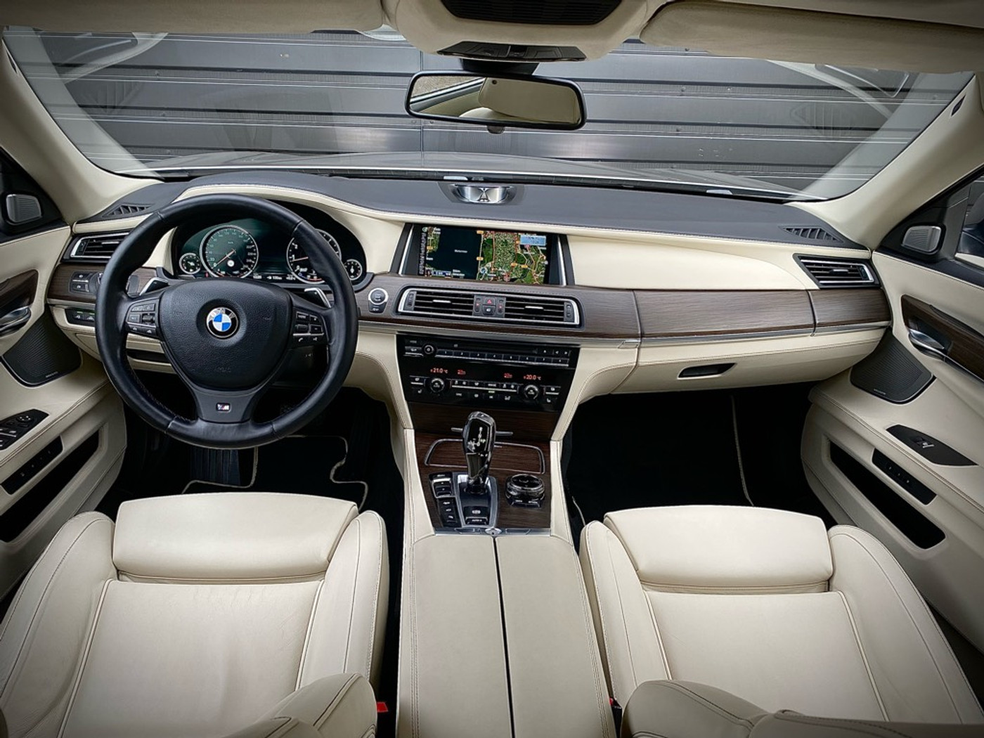 Foto van BMW 750i xDrive