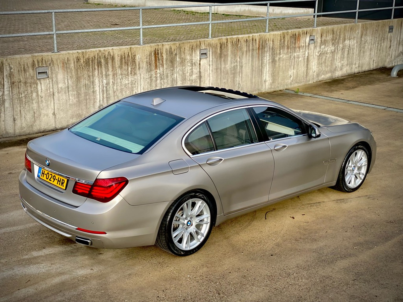 Foto van BMW 750i xDrive