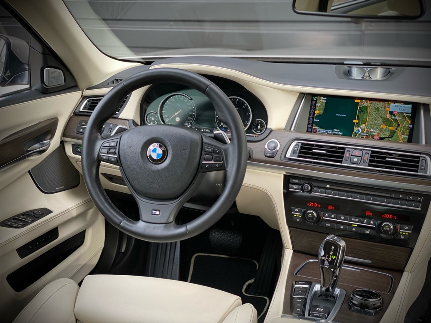 Foto van BMW 750i xDrive