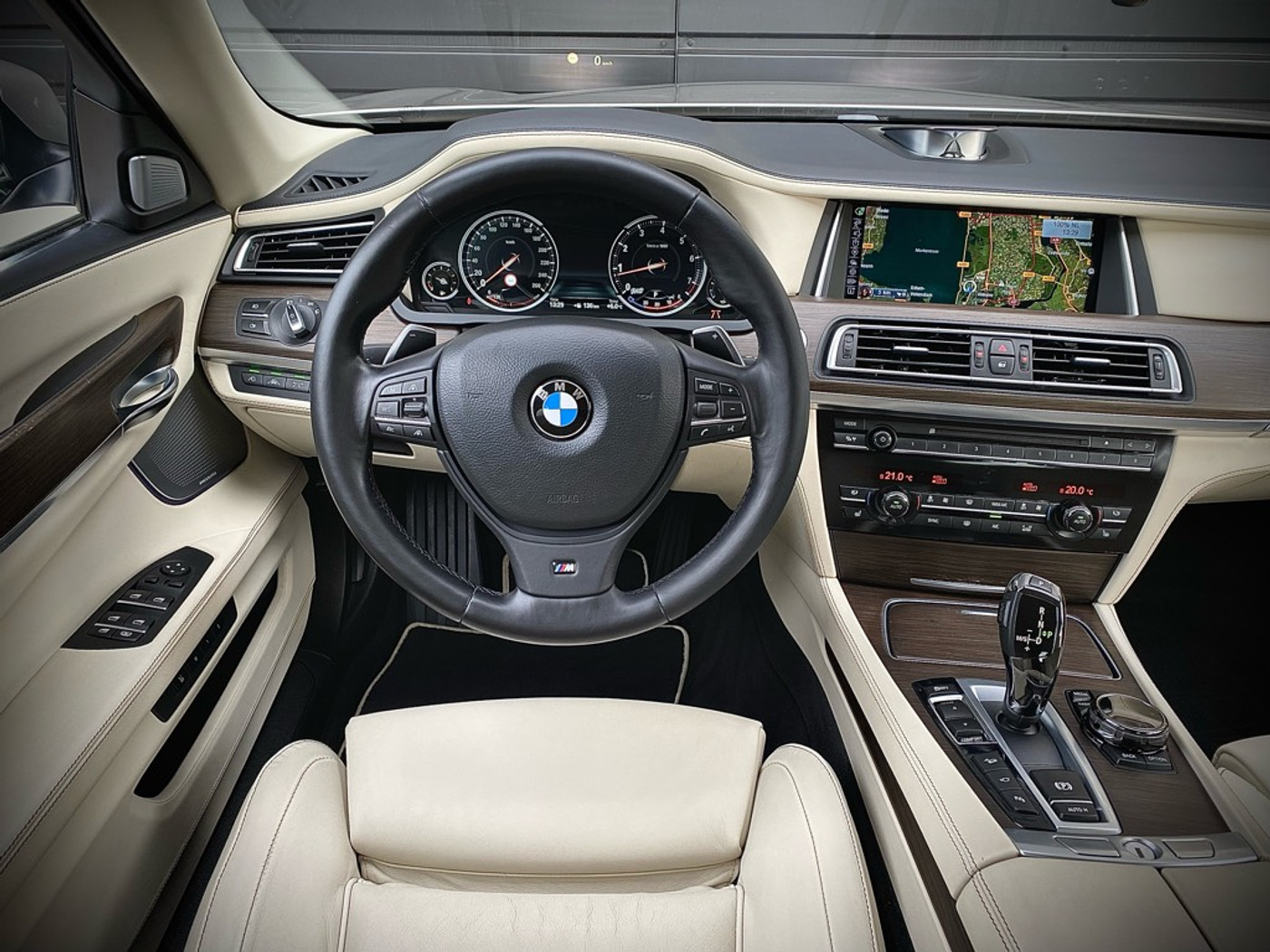 Foto van BMW 750i xDrive
