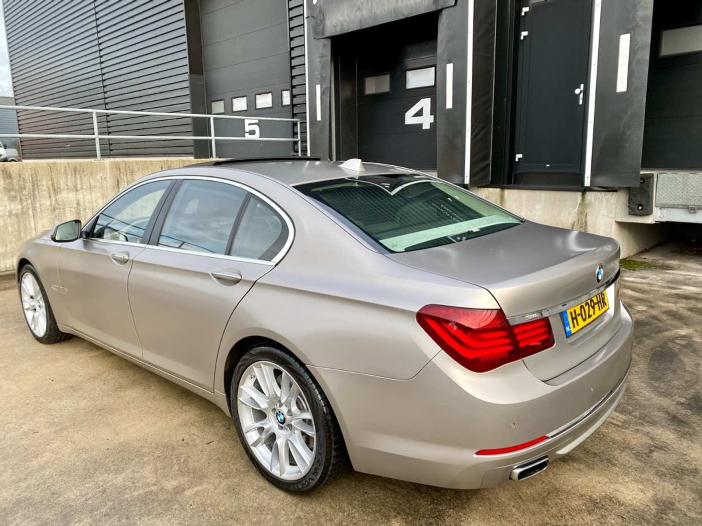 Foto van BMW 750i xDrive
