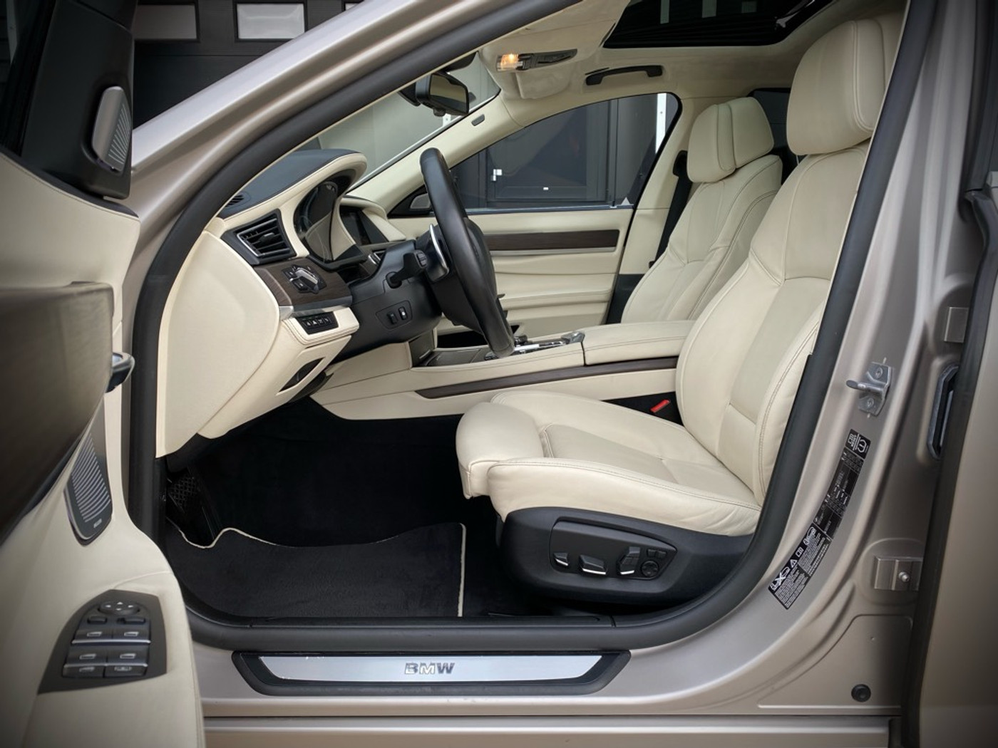 Foto van BMW 750i xDrive