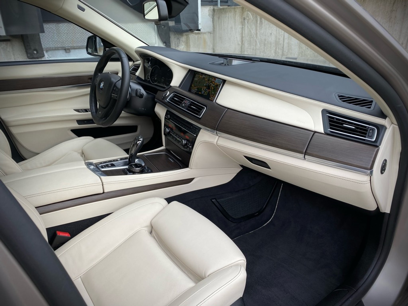 Foto van BMW 750i xDrive