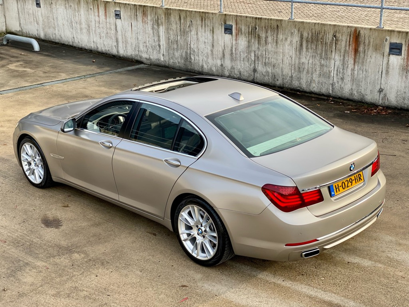 Foto van BMW 750i xDrive