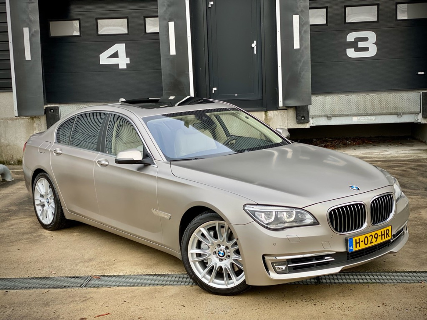 Foto van BMW 750i xDrive