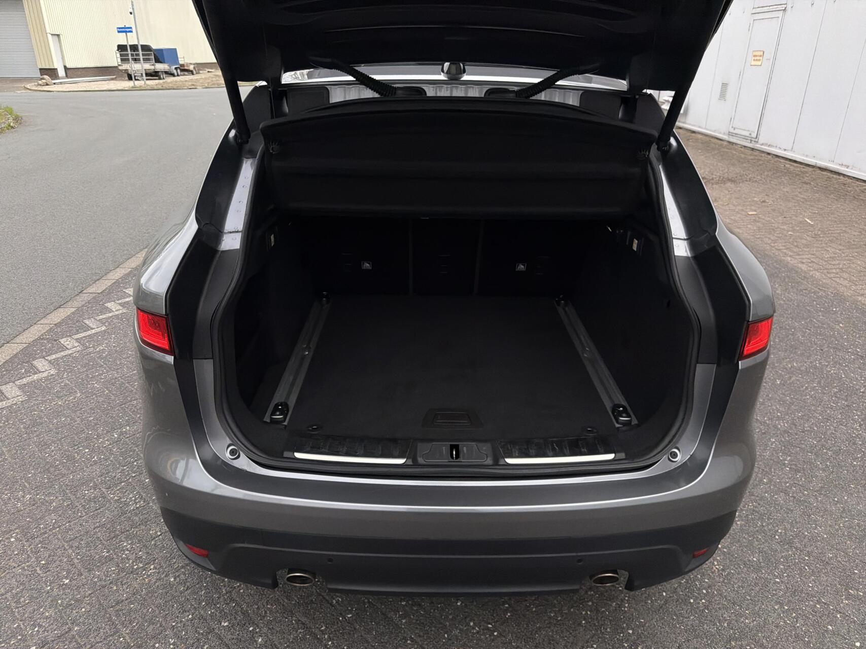 Foto van Jaguar Jaguar F-pace
