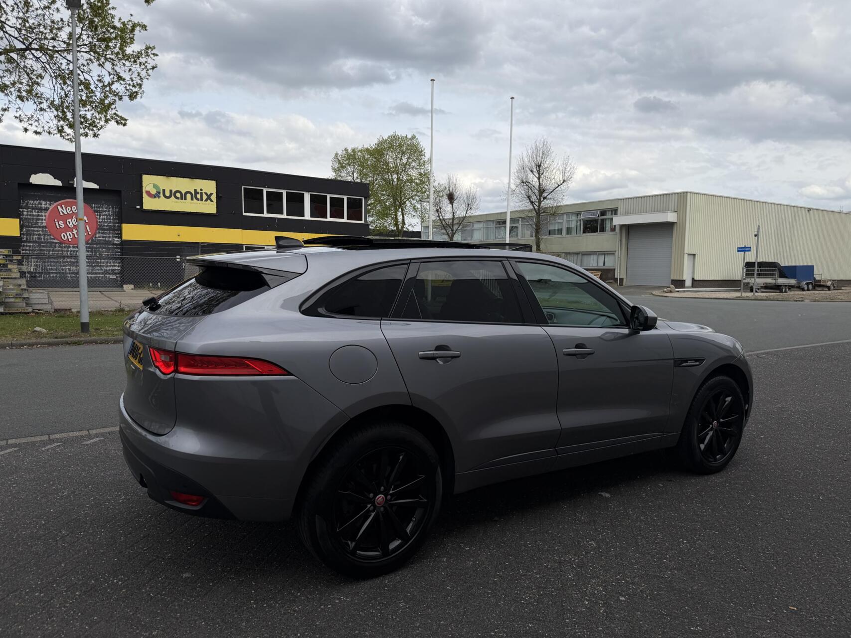 Foto van Jaguar Jaguar F-pace