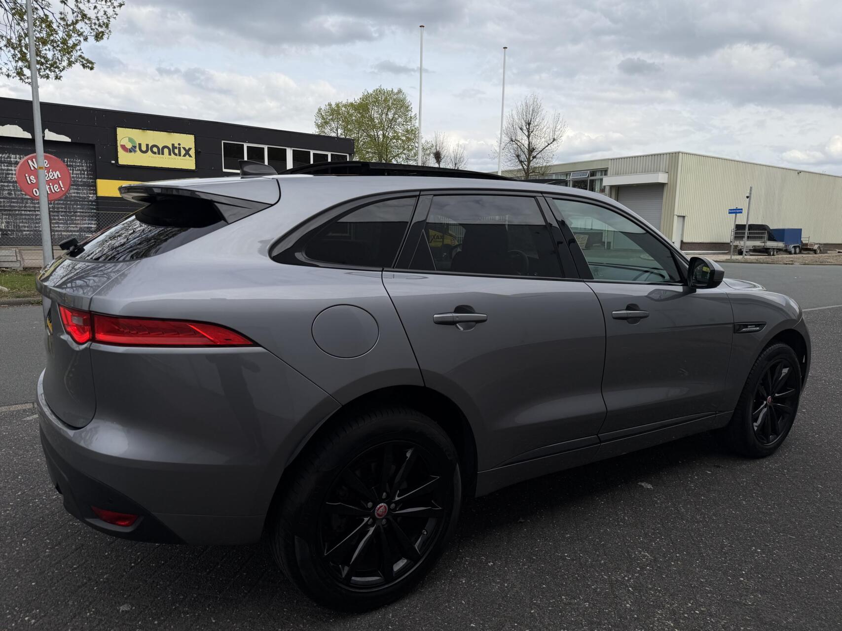 Foto van Jaguar Jaguar F-pace
