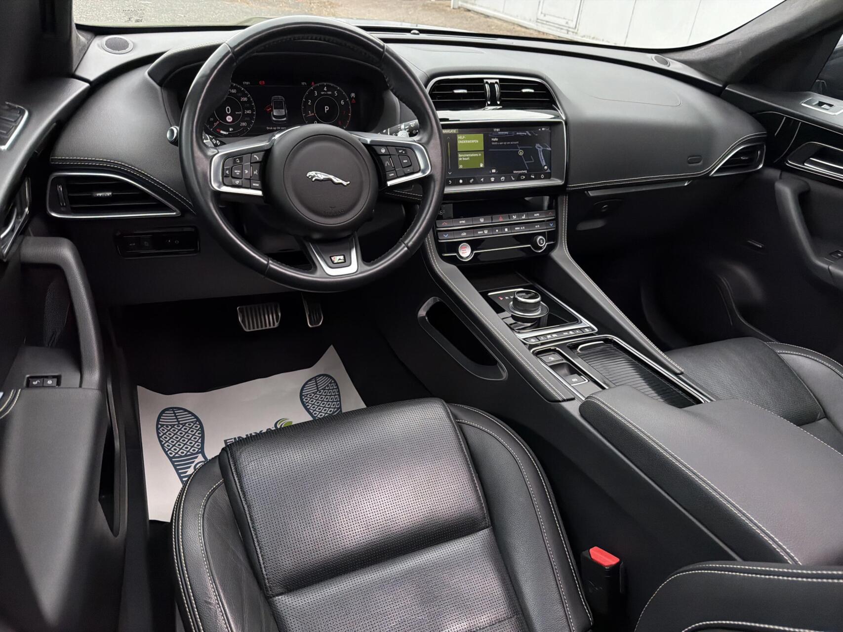 Foto van Jaguar Jaguar F-pace