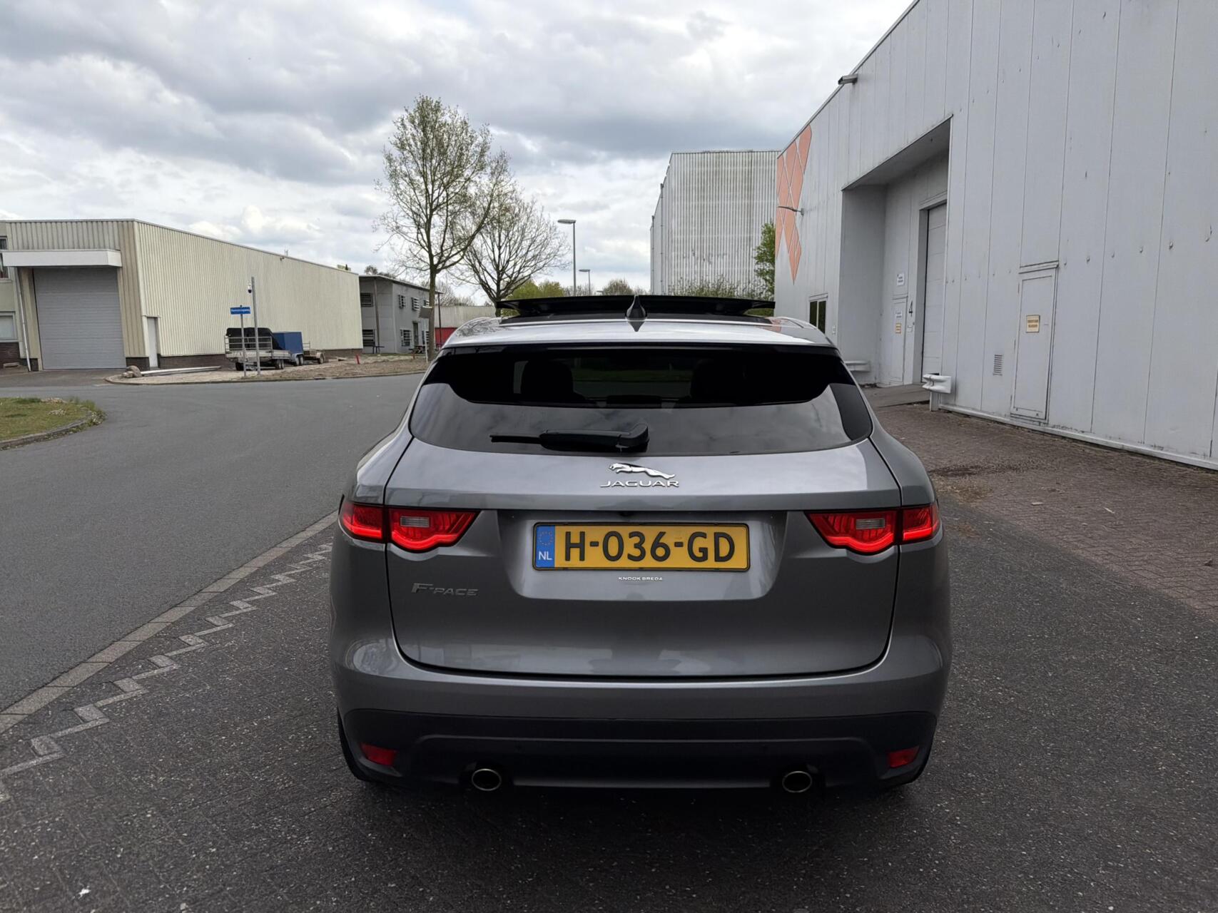Foto van Jaguar Jaguar F-pace