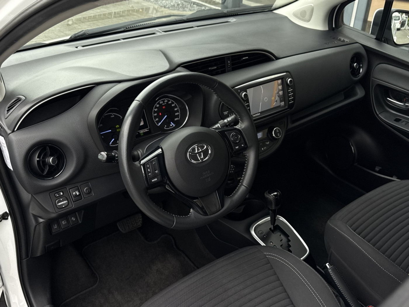 Foto van Toyota Toyota Yaris Hybrid