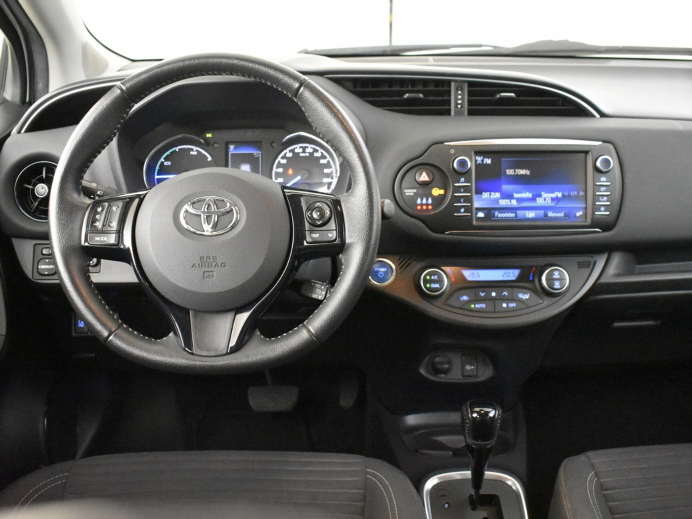 Foto van Toyota Toyota Yaris Hybrid