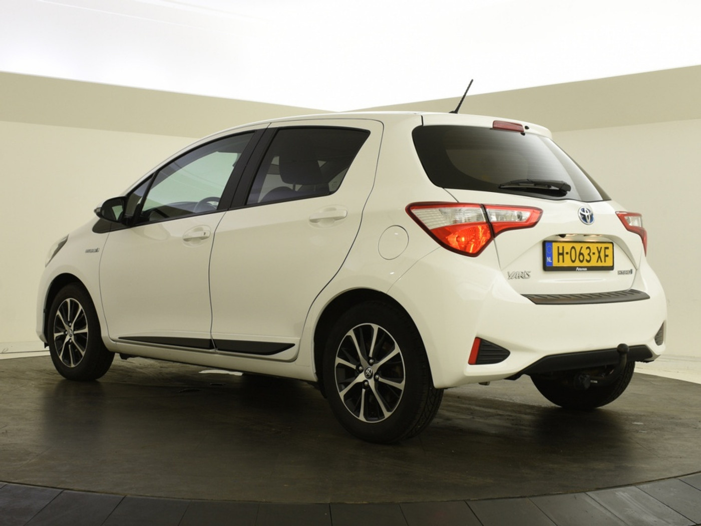 Foto van Toyota Toyota Yaris Hybrid