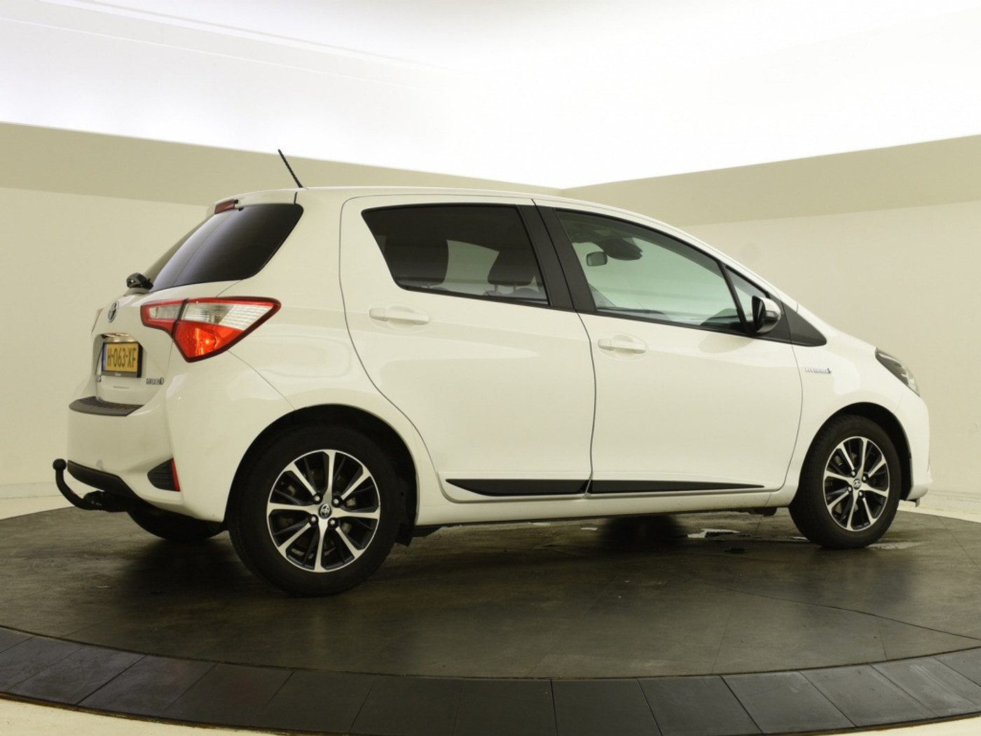 Foto van Toyota Toyota Yaris Hybrid