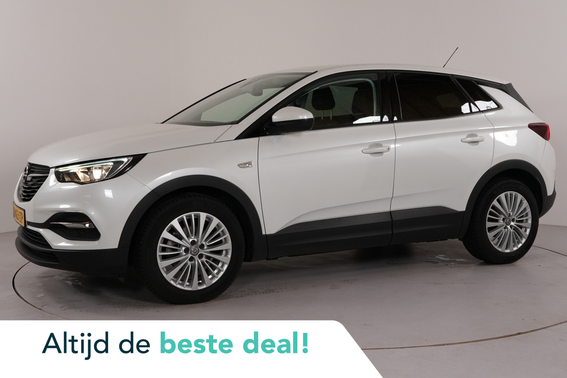 Opel Grandland X 1.2 Turbo Edition 2020 - voorkant