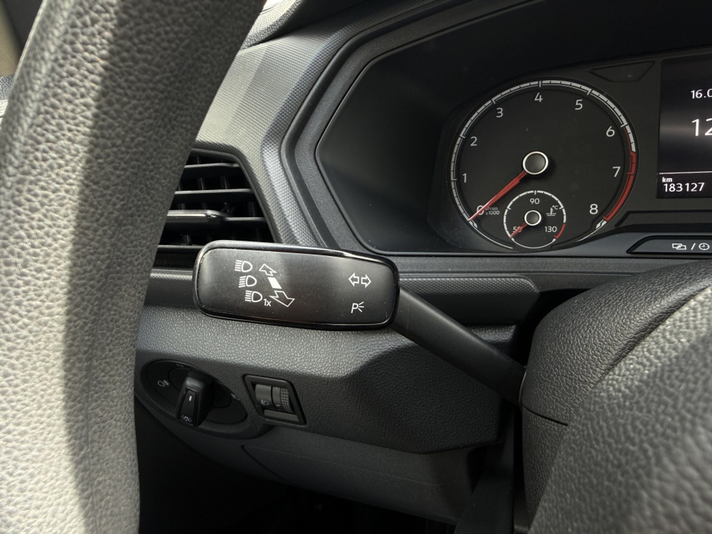 Foto van Volkswagen T-cross