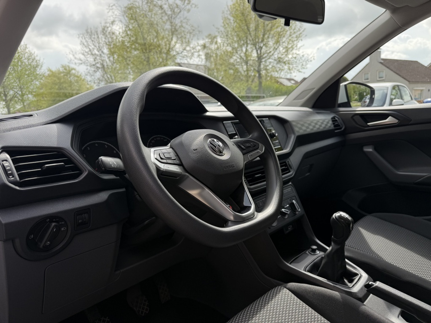 Foto van Volkswagen T-cross